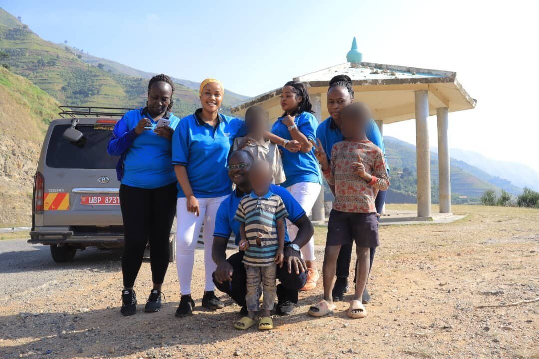 S&C Initiative Field Photo - Children in Rwenzori Mountains Uganda